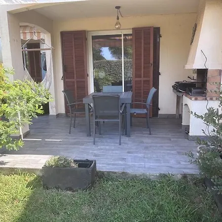 Au P'tit Bonheur A Agay Ferienhaus